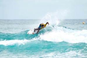 Começo de época atribulado para Gabriel Medina