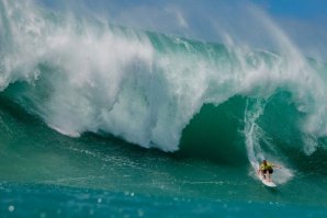 O Eddie Aikau Big Wave Invitational está de volta