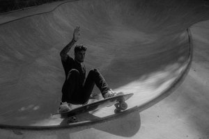Gabriel Medina lança modelos de surfskate