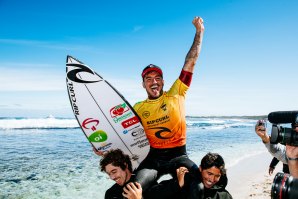 Gabriel Medina e Sally Fitzgibbons vencem o CT Rip Curl Rottnest Search 2021