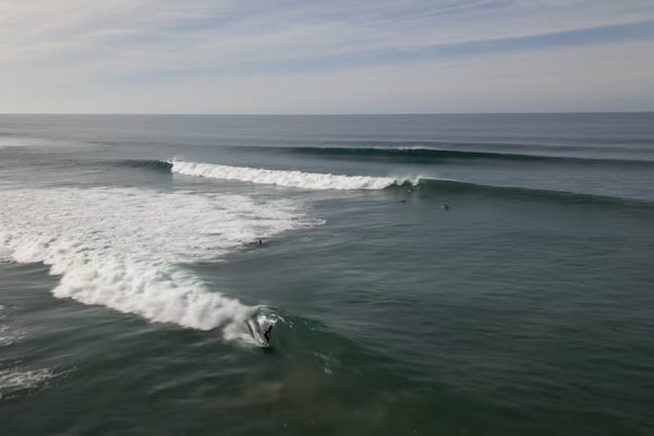 Esquerdas longas e perfeitas algures no Novembro Português