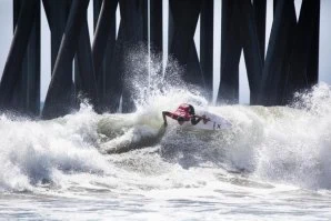 Taro Watanabe é um dos adversários de Vasco Ribeiro na Ronda 1. Foto:WSL/Herron