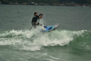 NASCEU UM NOVO DESPORTO: O SHARK PADDLE SURF