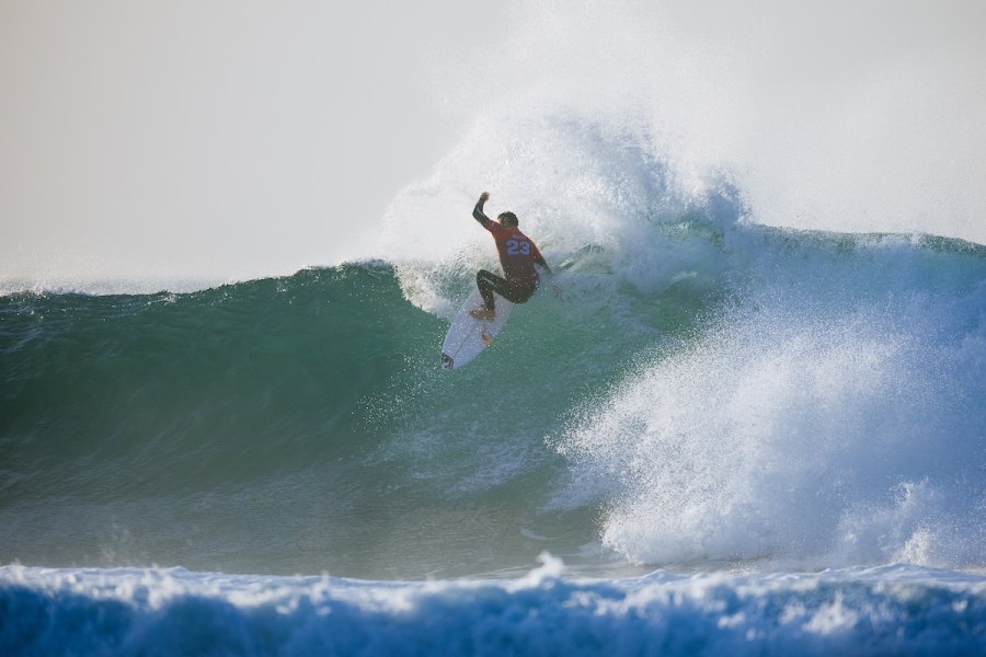 Bells Beach volta a ligar motores: swell chegou e espetáculo recomeça na Austrália