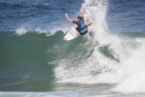FREDERICO MORAIS NÃO ENTRA COM O PÉ DIREITO NO QS 10,000 NA AUSTRÁLIA
