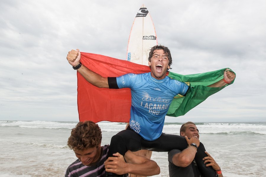 Surfista da Costa da Caparica Guilherme Ribeiro é Wild Card para o CS na Ericeira
