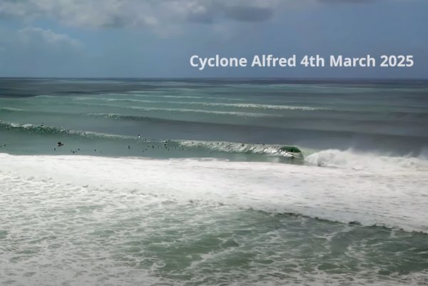 Kirra como nunca antes vista, ondas épicas nos dias 4 e 5 de Março