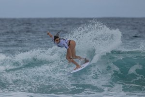 Concha Balsemão no primeiro heat do Carve Great Lakes Pro