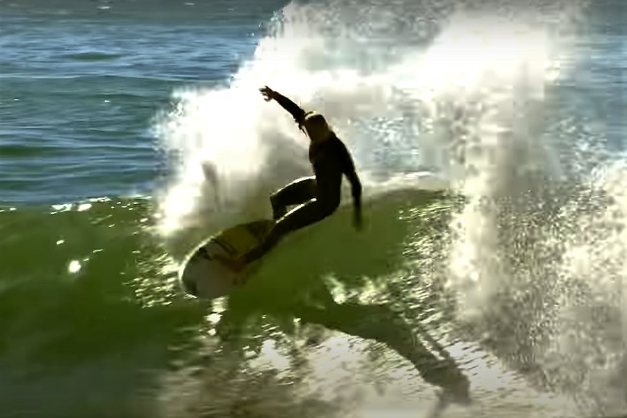 Lakey Peterson explora o maior swell dos últimos 15 anos na Califórnia