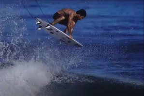 Mason Ho e Coco Ho numa surfada em Rocky Point