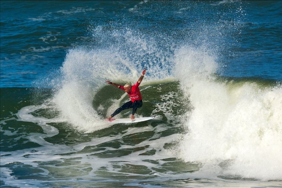 Tops nacionais do surf qualificam-se para o dia decisivo no Allianz Figueira Pro