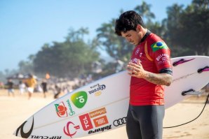 Gabriel Medina segue com os seus lives no instagram, mas a principal pergunta continua sem resposta