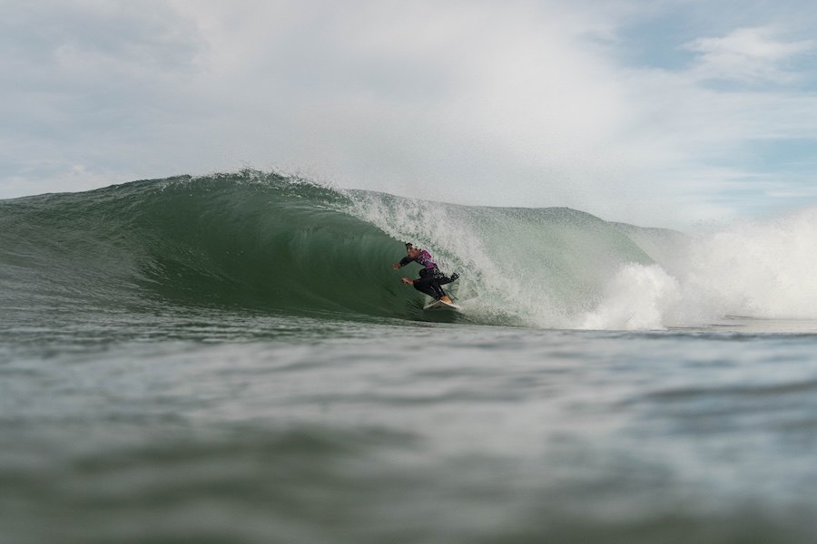 Jaime Veselko brilha em Hossegor e cai nas 1/2 finais diante do brasileiro Arthur Vilar