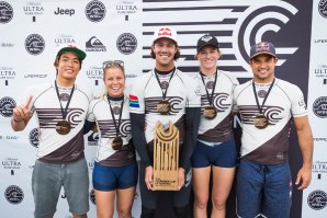 Equipa Mundo leva a melhor na edição inaugural da Founders Cup of Surfing
