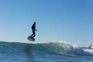 Arnaud Dussen nas ondas do Algarve.