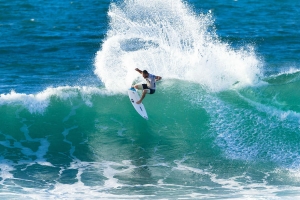VANS TRIPLE CROWN: DUSTY LIDERA, MICHEL BOUREZ E JULIAN WILSON NA DISPUTA
