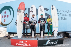 GRANDELA E DANTAS VENCEM NACIONAL DE LONGBOARD NA CAPARICA