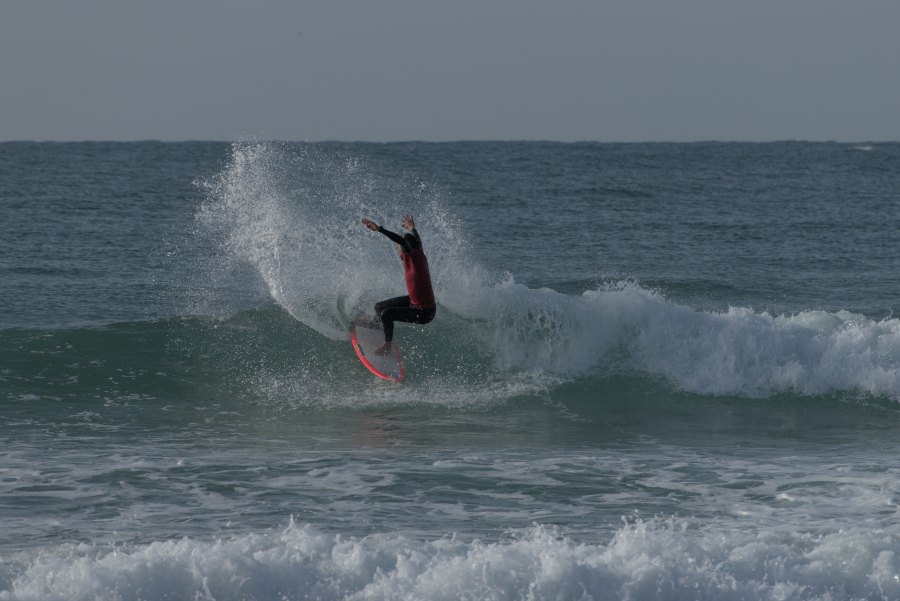 Algarve Surfing Cup 2022 teve direito a surf de alta qualidade e ambiente de diversão