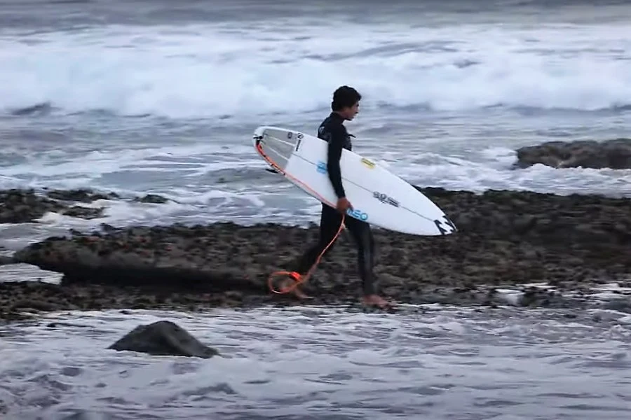 Super contente.″ Joaquim Chaves sagra-se campeão nacional de surf