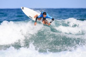 PORTUGUESES CONTINUAM A AVANÇAR NO QUIKSILVER E ROXY JUNIOR PRO 40, EM FRANÇA