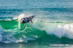 Martim Paulino num bonito momento de surf