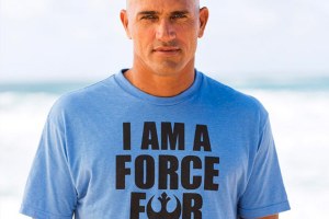 KELLY SLATER JUNTA-SE À “STAR WARS” PARA AJUDAR A UNICEF