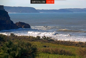 Imagem de há momentos captada pela Live Cam HD da Praia do Norte. 