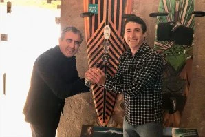 Vini dos Santos com Walter Chicharro, Presidente da Câmara Municipal da Nazaré