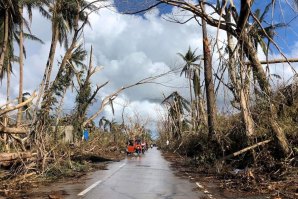 Siargao, Filipinas, devastada pelo ciclone Rai