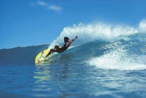 Faleceu Dane Kealoha, surfista lendário do Havai