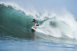 ITALO FERREIRA E MICHEL BOUREZ EM EVIDÊNCIA NO WCT EM BALI