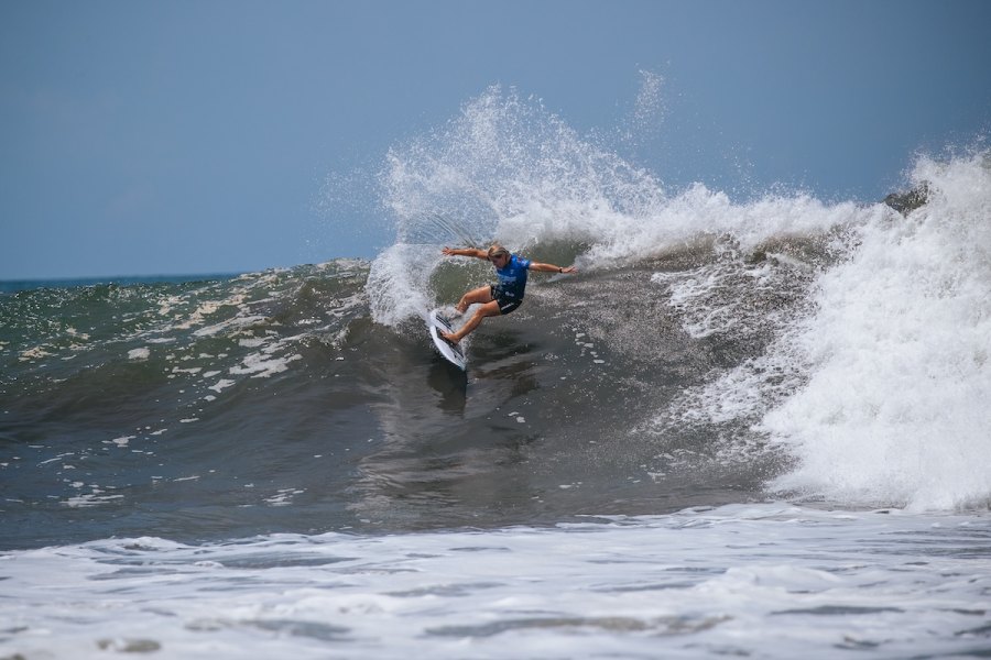 Yolanda termina em 9.º lugar em Punta Roca após duelo com Gabriela Bryan
