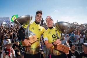 Carissa Moore e Gabriel Medina no Rip Curl WSL Finals