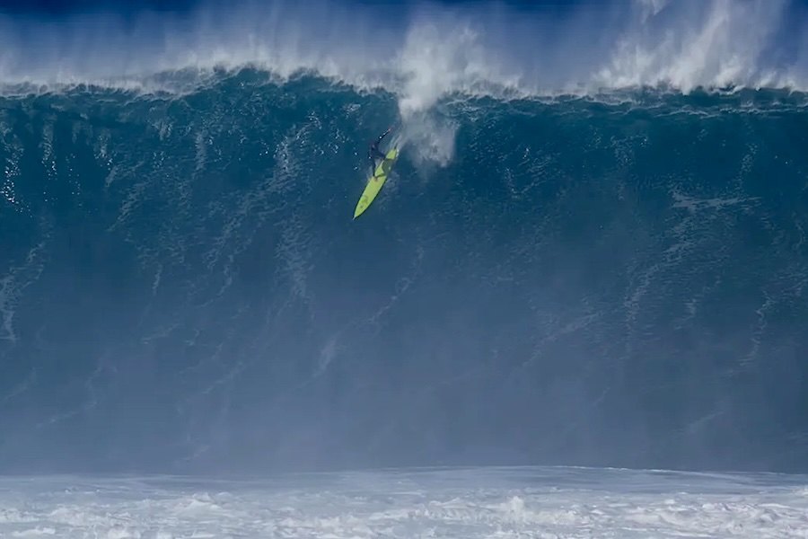 Nic Von Rupp convidado para participar no Eddie Aikau Big Wave Invitational 2025/2026