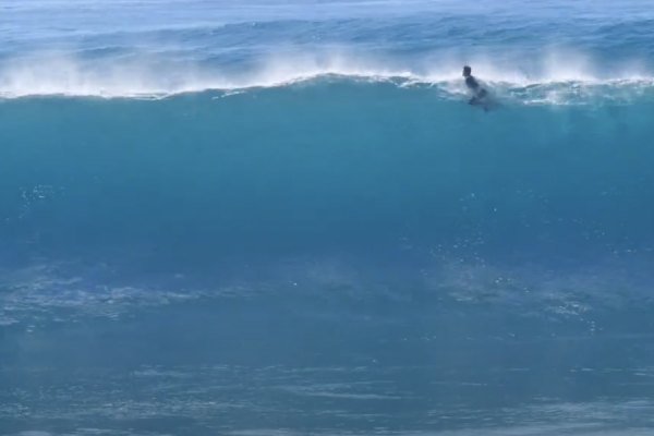 1 minuto de surf com Guilherme Ribeiro - Na Madeira