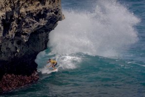 Uluwatu tem um novo pico de surf - Que o diga Mason Ho