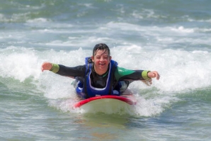 SURF E SORRISOS RASGADOS EM SÃO TORPES