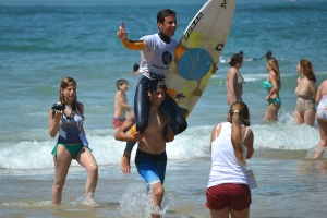 Conhecidos os Campeões Nacionais de Surf Desporto Escolar 2015