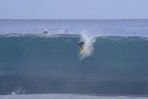 O Surf Grande, Oco e Pesado em Off the Wall