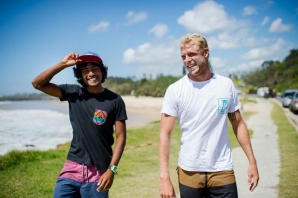 Oney Anwar - o surf indonésio à conquista do mundo