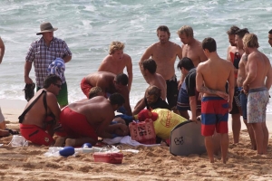 MAIS UM SALVAMENTO IMPRESSIONANTE EM PIPELINE