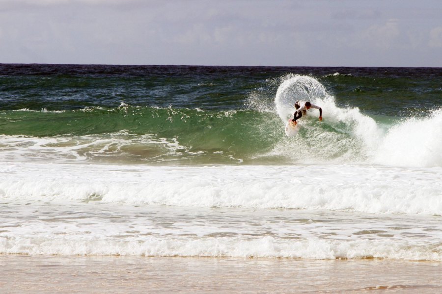 Surf - Frida Winald e Manuel Couto vencem Troféu Cascais