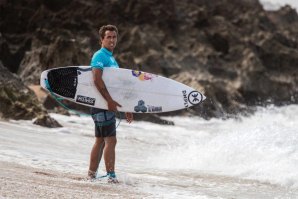 O TRAJETO DE FREDERICO MORAIS E VASCO RIBEIRO NO HAWAIIAN PRO 2017