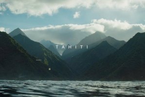 AS SESSÕES DE FREE SURF DE FILIPE TOLEDO NO TAHITI