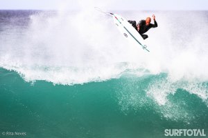 AS SESSÕES DE FREE SURF DOS PRÓS NO PRIMEIRO DIA DE PAUSA DO MEO RIP CURL PRO PORTUGAL