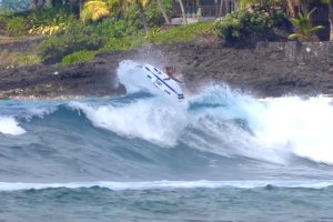 JACKSON DORIAN DIVERTE-SE A SURFAR EM CASA COM O SEU NOVO QUIVER