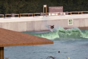 EQUIPA OLÍMPICA AMERICANA TREINA NA PISCINA DE ONDAS DE WACO