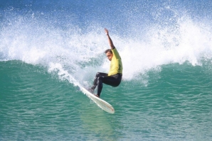 Morreu surfista lendário da Gold Coast, Mark McNamara