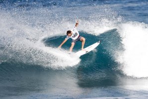 Bom desempenho de Frederico Morais, novamente, leva o português à ronda 4 do Australian Open of Surfing.