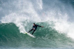 Joel Parkinson em ação.